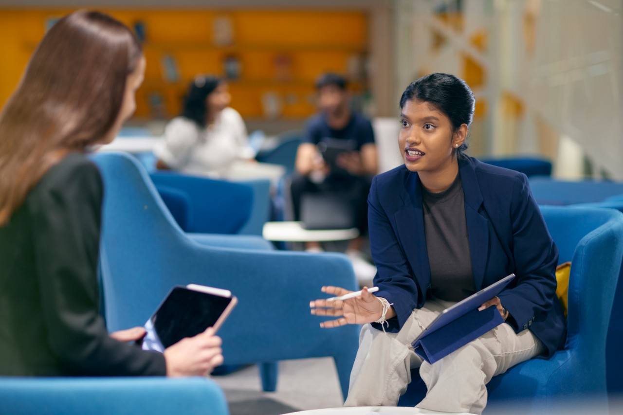 International students in MBA Lounge